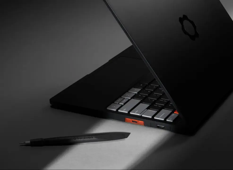Framework Laptop 13 Pro Launches with LPCAMM2 Memory and Linux Support
