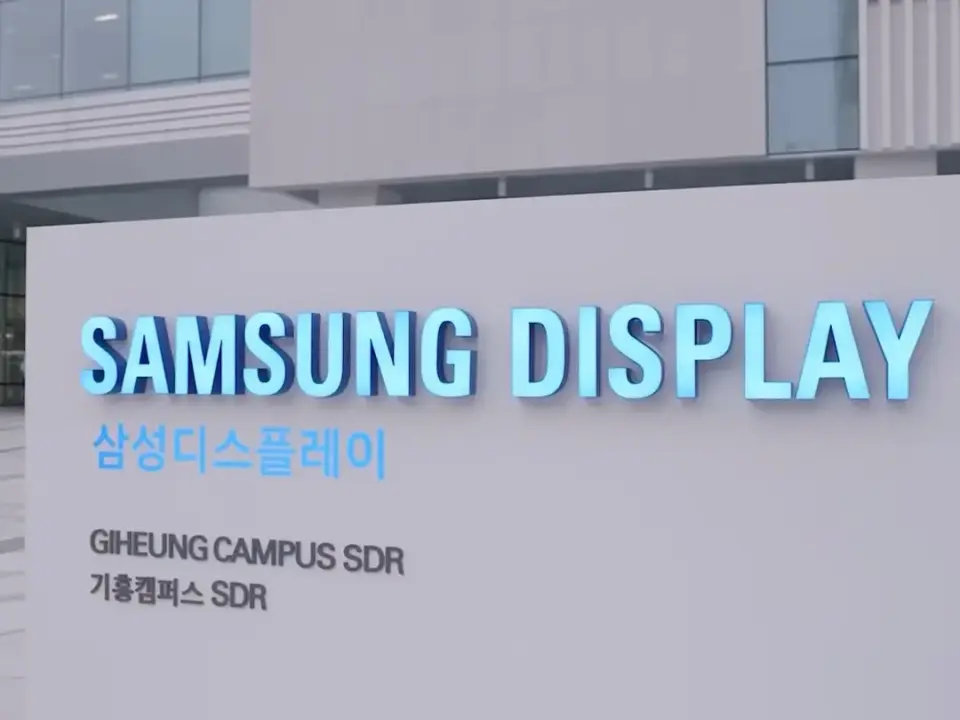 Samsung Display unveils 49-inch V-Stripe QD-OLED monitor panel