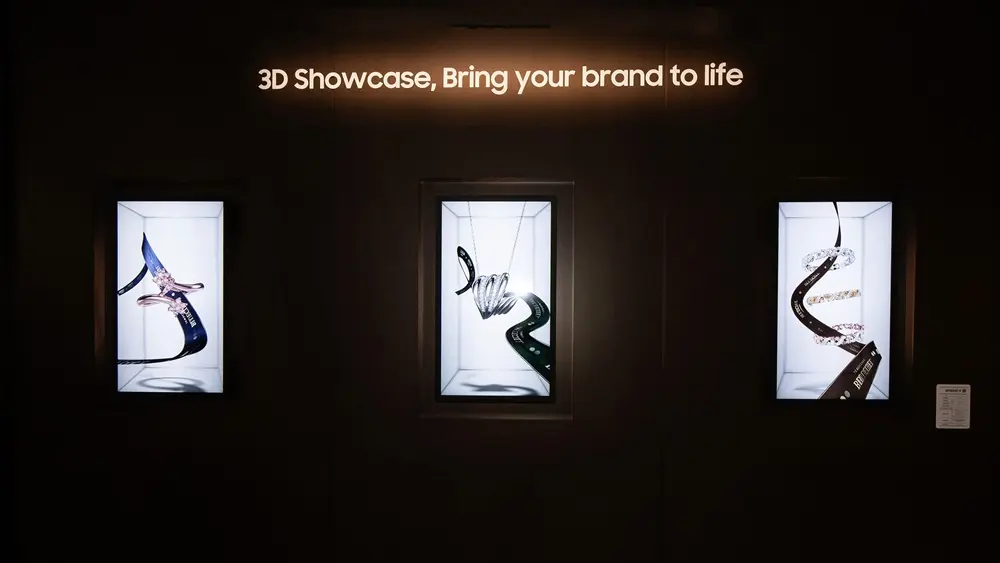 Samsung Spatial Signage 32-inch Unveiled: 3D Plate Tech
