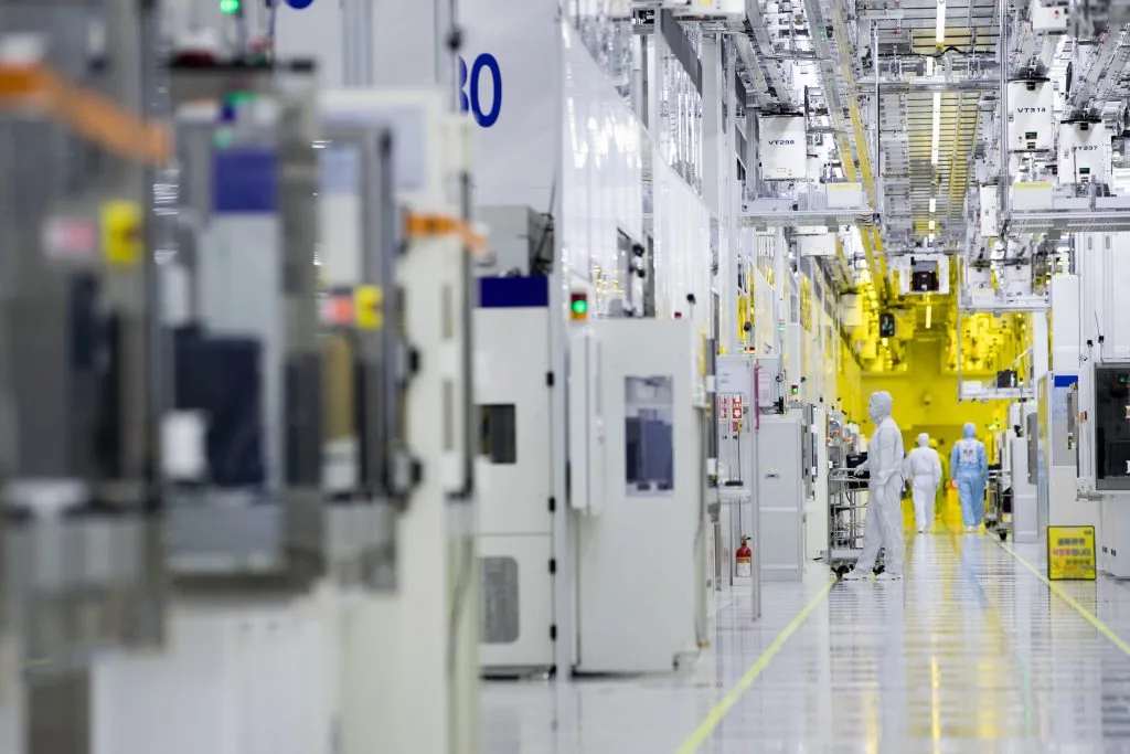 Samsung Unveils 10a DRAM with 4F Square Cell Structure for 2028 Production