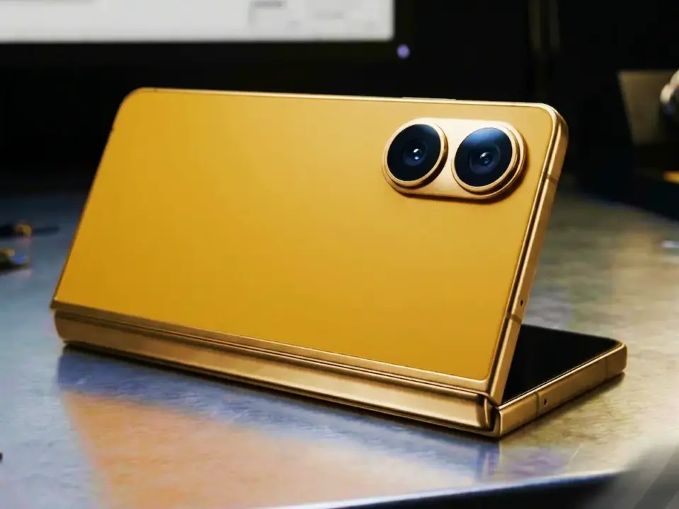 Samsung Galaxy Z Fold 8 Wide unveils 4:3 aspect ratio and 82.2 mm width