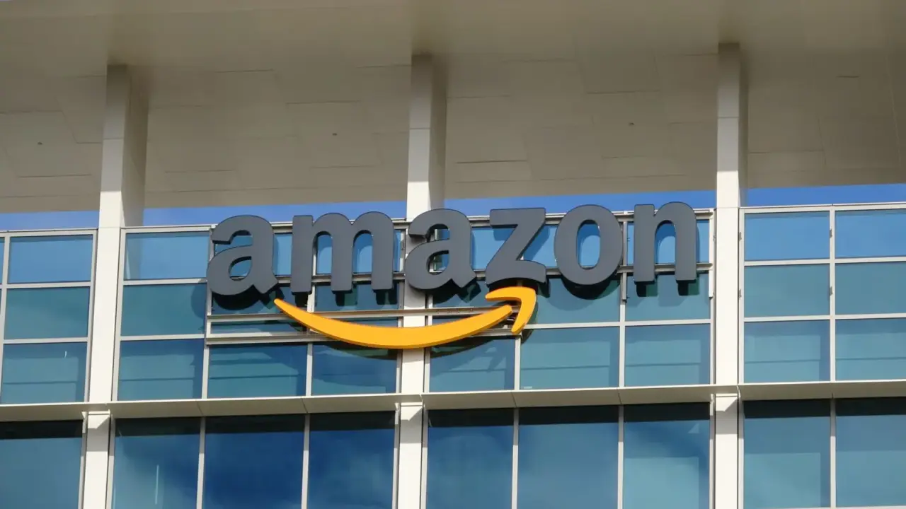 Amazon Employees Admit to Using AI Unnecessarily to Pump Up Internal Usage Scores