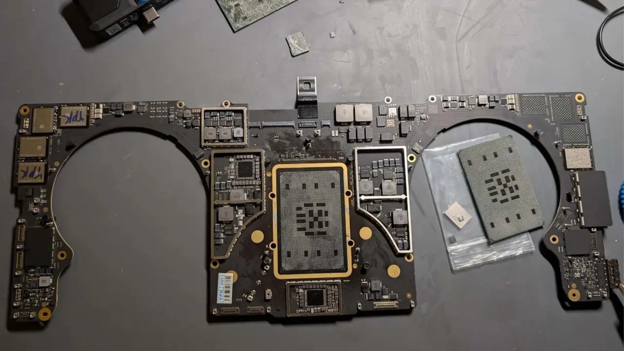 Apple MacBook Pro M1 Max Logic Board Repair Transplant Restores Function