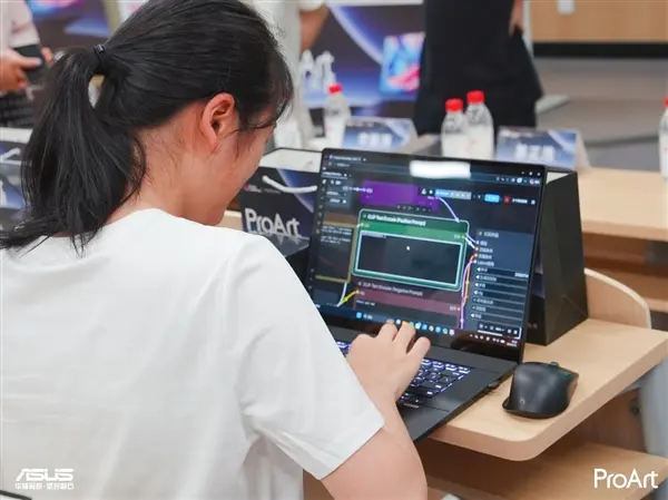 ASUS ProArt campus open class tour event at Communication University of China supporting student creators.