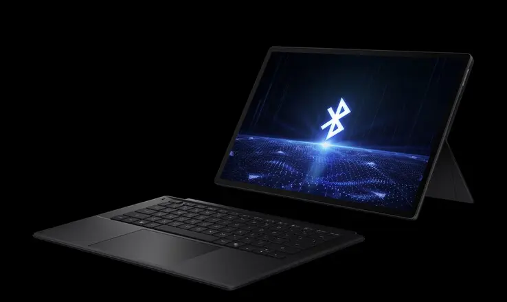 Asus ProArt PZ14 2-in-1 laptop with 14-inch OLED display
