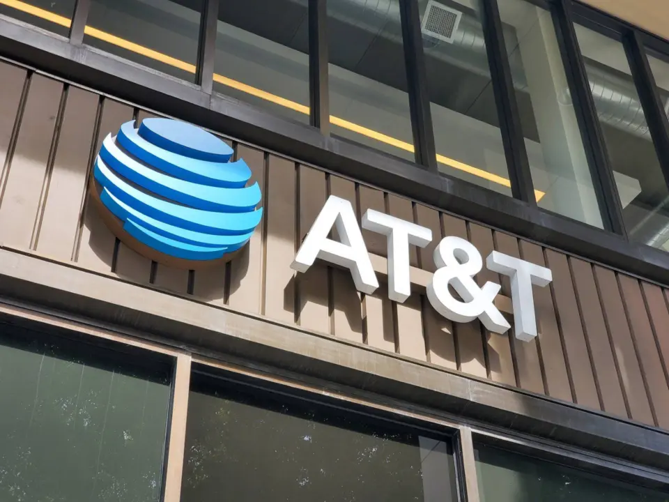 AT&T AT&T