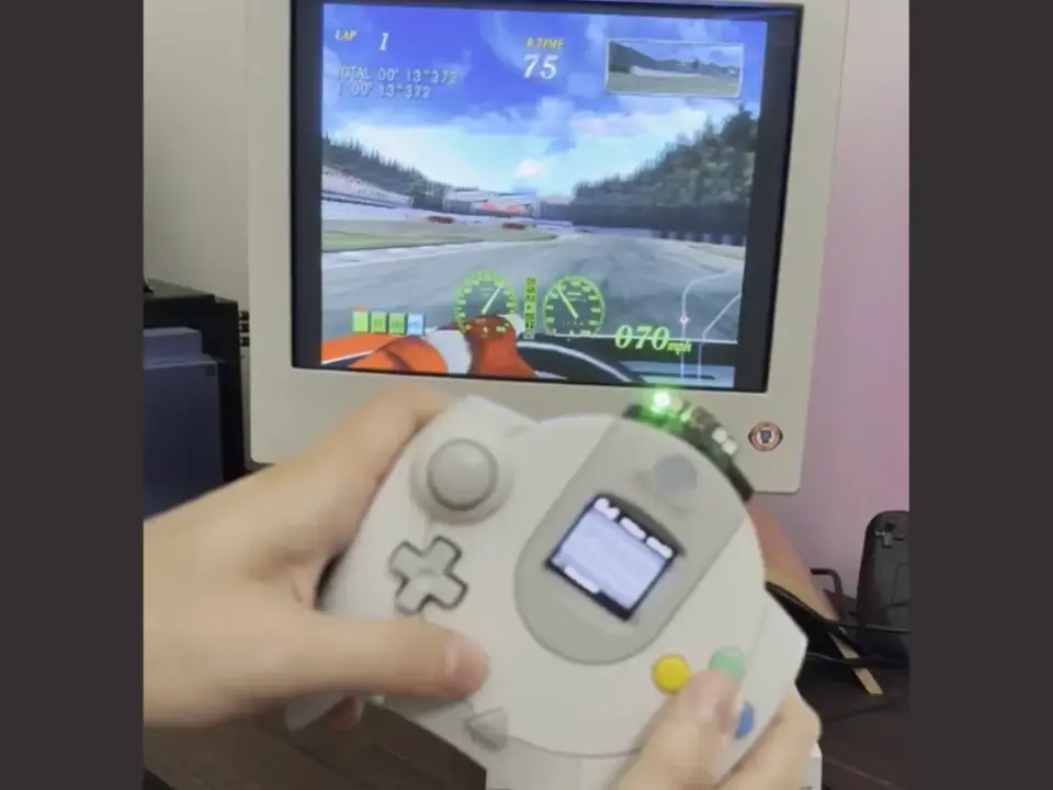 8BitMods showcases BitLink DC Kit for Dreamcast motion racing