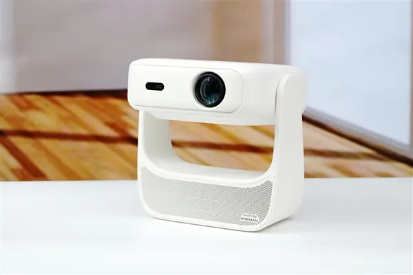 Haqu H3 Pro home projector with 400 CVIA brightness and true 1080P physical resolution display capabilities.