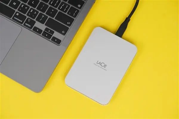 Refurbished hard drives sold as new contain sensitive data from government agencies