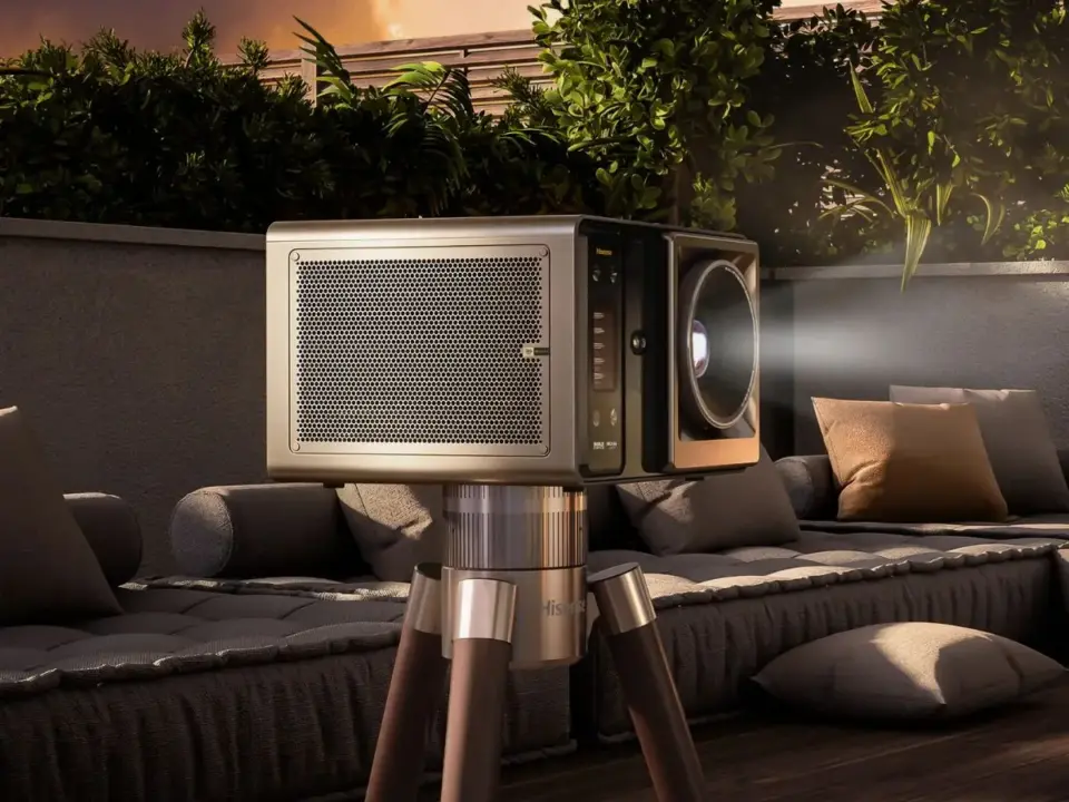 Hisense XR10 4K Triple Laser Projector Launches Worldwide with 6000 Lumens
