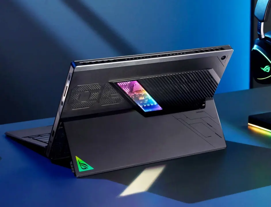 Intel Razor Lake-AX iGPU Rumored to Double AMD Strix Halo Performance