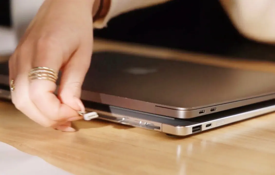 Krafted Edge Power Bank Launches on Kickstarter with Replaceable Cells