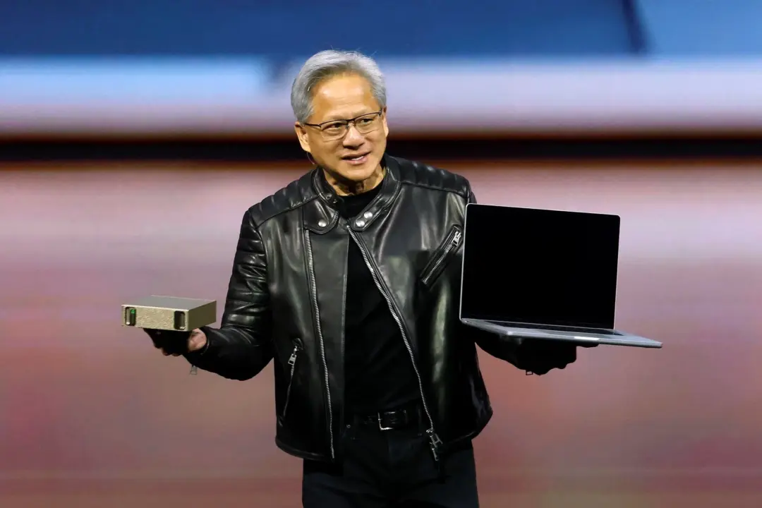 Lenovo Yoga Pro 7 Laptop with NVIDIA N1X Processor Listed in Bulgaria