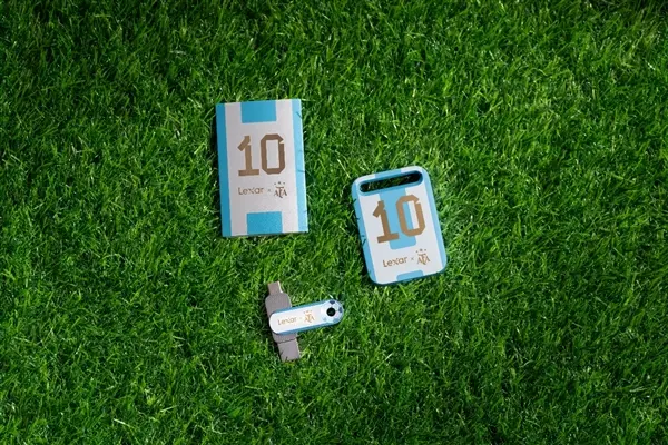Lexar SL500 portable SSD with Argentina team branding