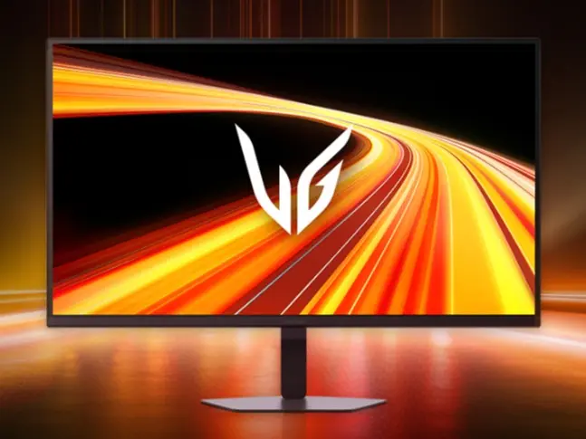 LG UltraGear G6 32G620B gaming monitor front view