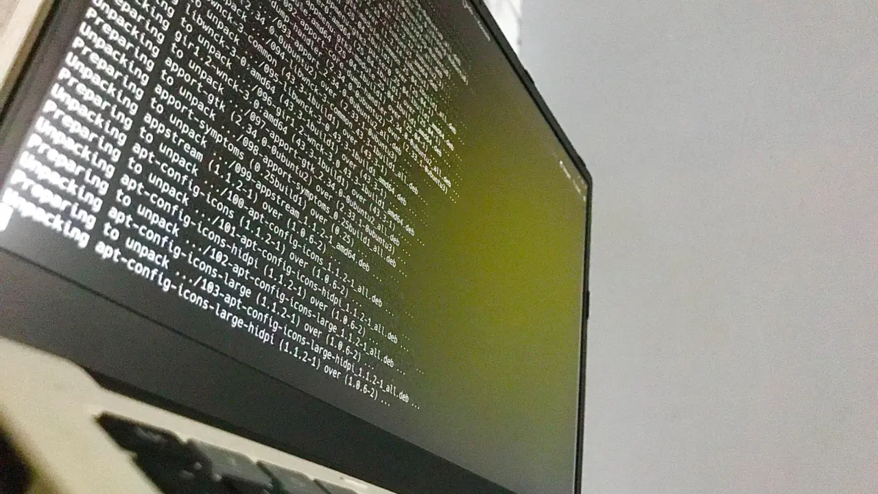 Linus Torvalds Says Linux Security List Unmanageable Due to AI Bug Flood