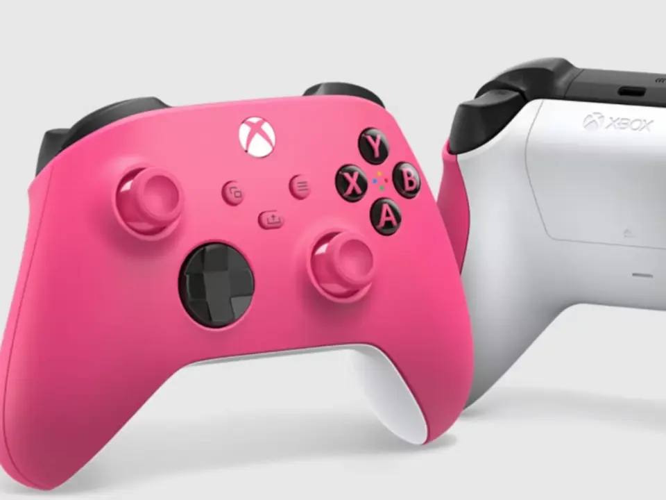 Microsoft reportedly removes expansion port from new Xbox Wireless Controller