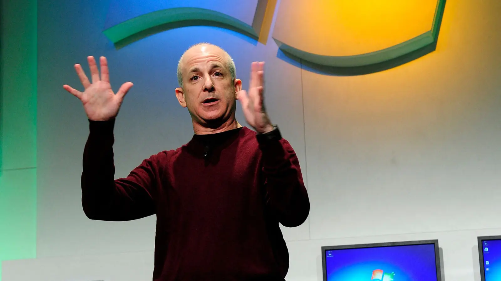 Steven Sinofsky presenting Windows on ARM footage from CES 2011