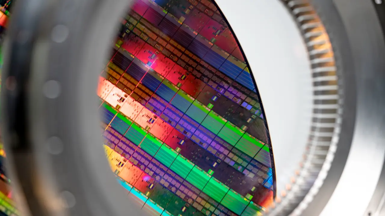 Nikon Plans to Undercut ASML on ArF Immersion Tool Prices to Regain Market Share