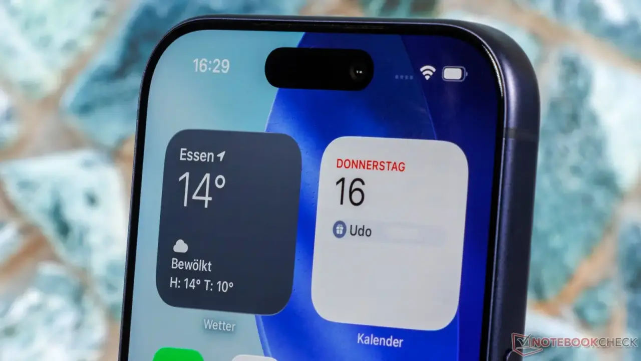 Oppo Find X10 Rumored to Feature High-Resolution Square Sensor Front Camera