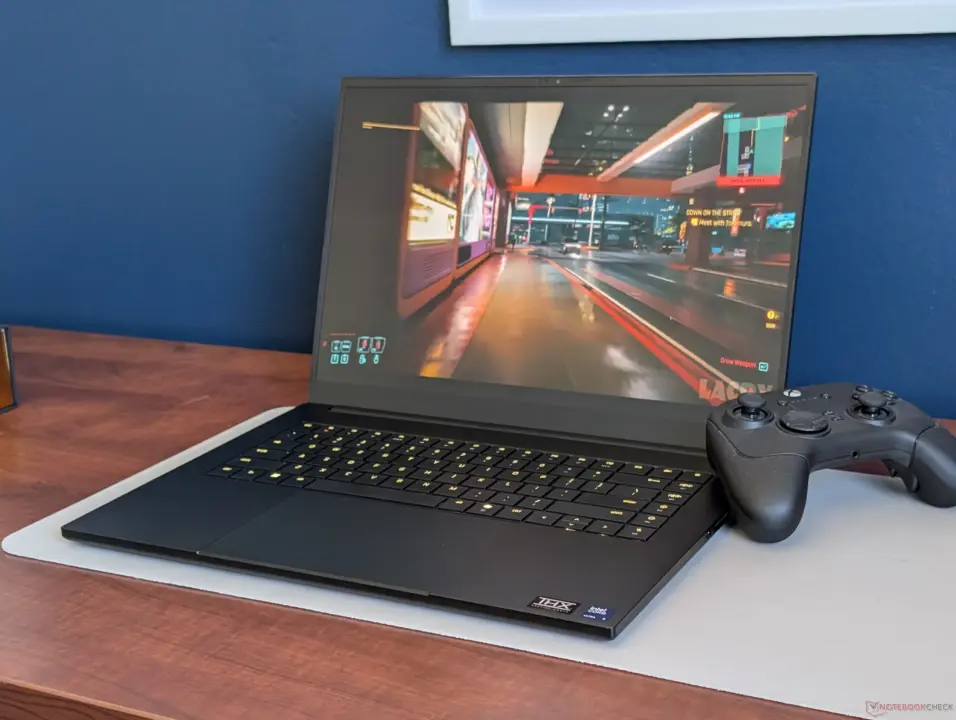 Razer Blade 16