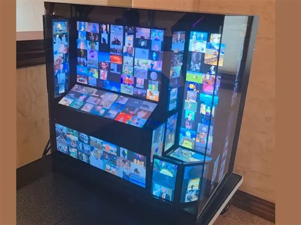 Reddit User Builds PC with 9 Screens Displaying 15,000 GIFs