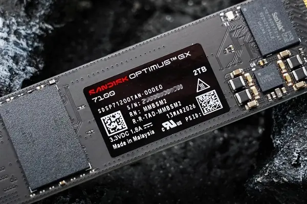Sandisk Optimus GX 7100 NVMe SSD with PCIe 4.0 x4 interface and M.2 2280 form factor