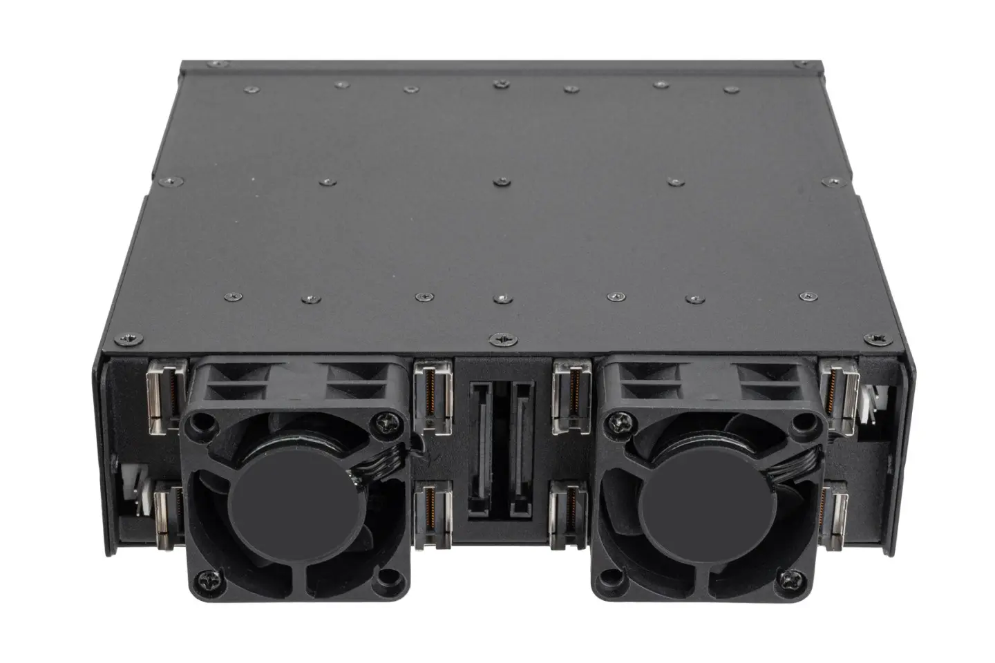 SilverStone FSM08-MS backplane with eight SlimSAS 4i interfaces