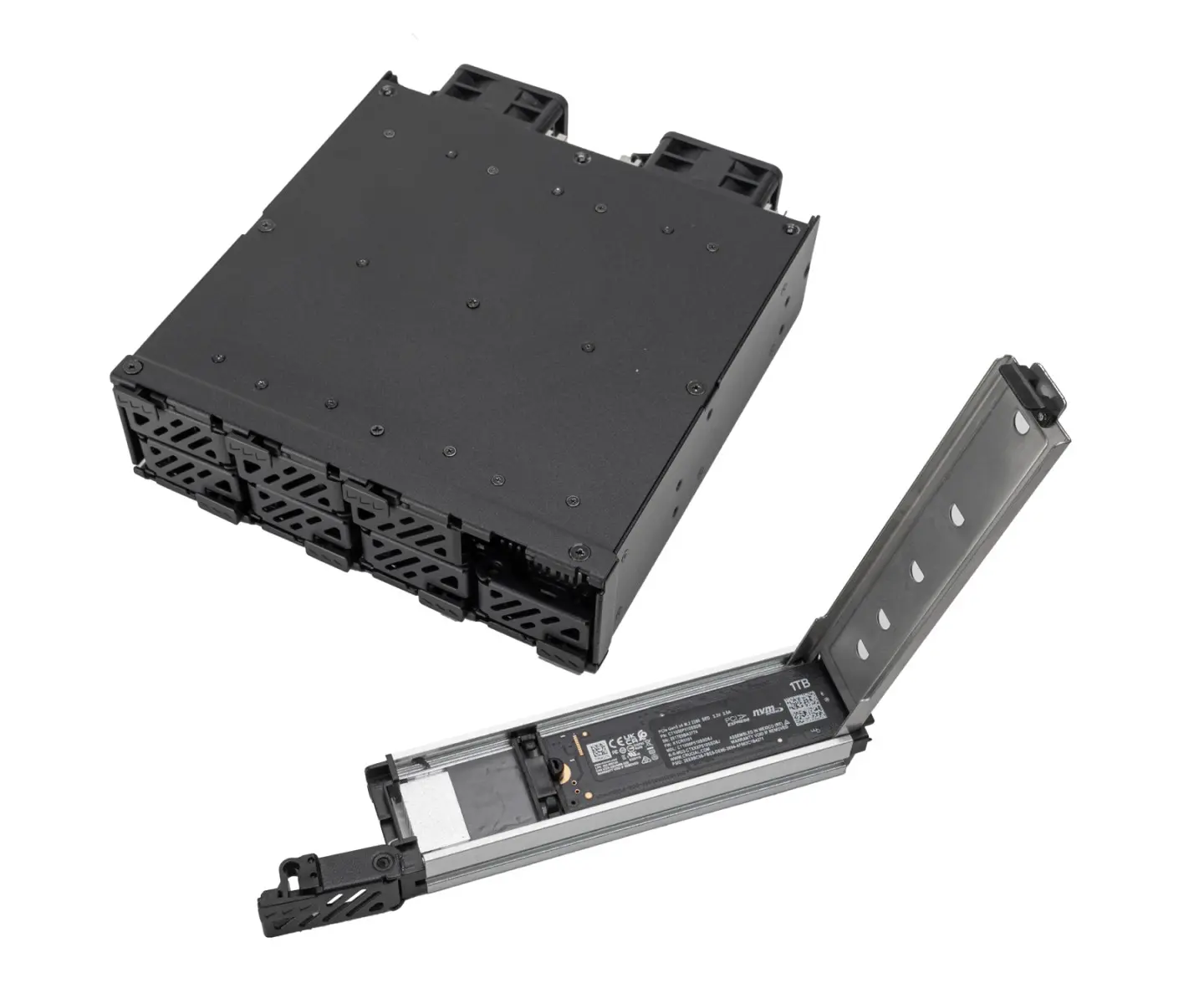 SilverStone FSM08-MS 5.25-inch enclosure with eight M.2 NVMe SSDs