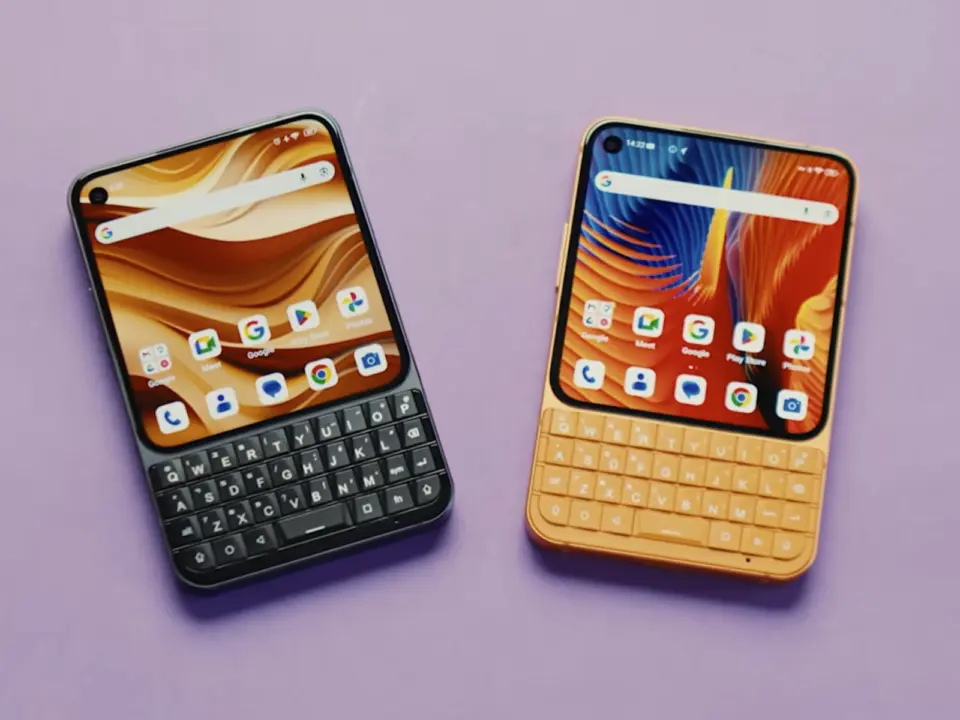 Unihertz Titan 2 Elite Pre-Orders Open: Compact Smartphone with Physical Keyboard
