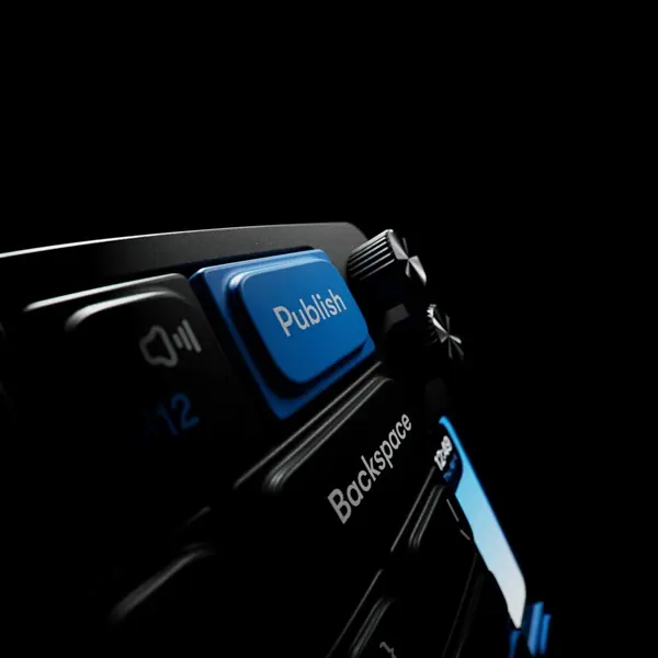 Framer F1 mechanical keyboard with LCD screen