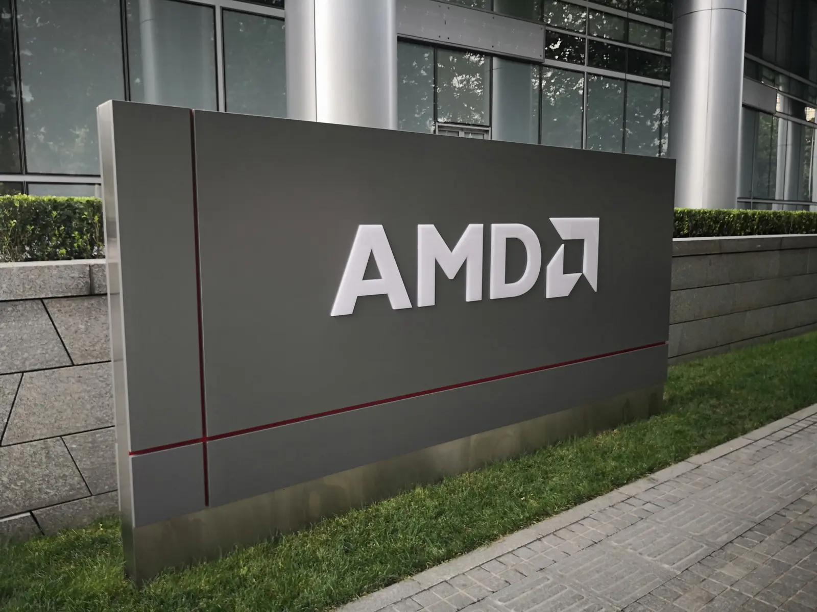 AMD Versal Premium Gen 2 Memory on Package chip