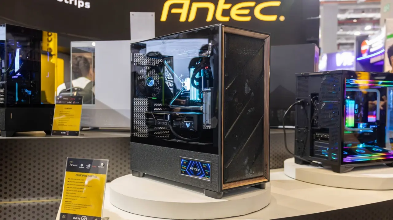 Antec FLUX PRO DIGITAL PC case with external display