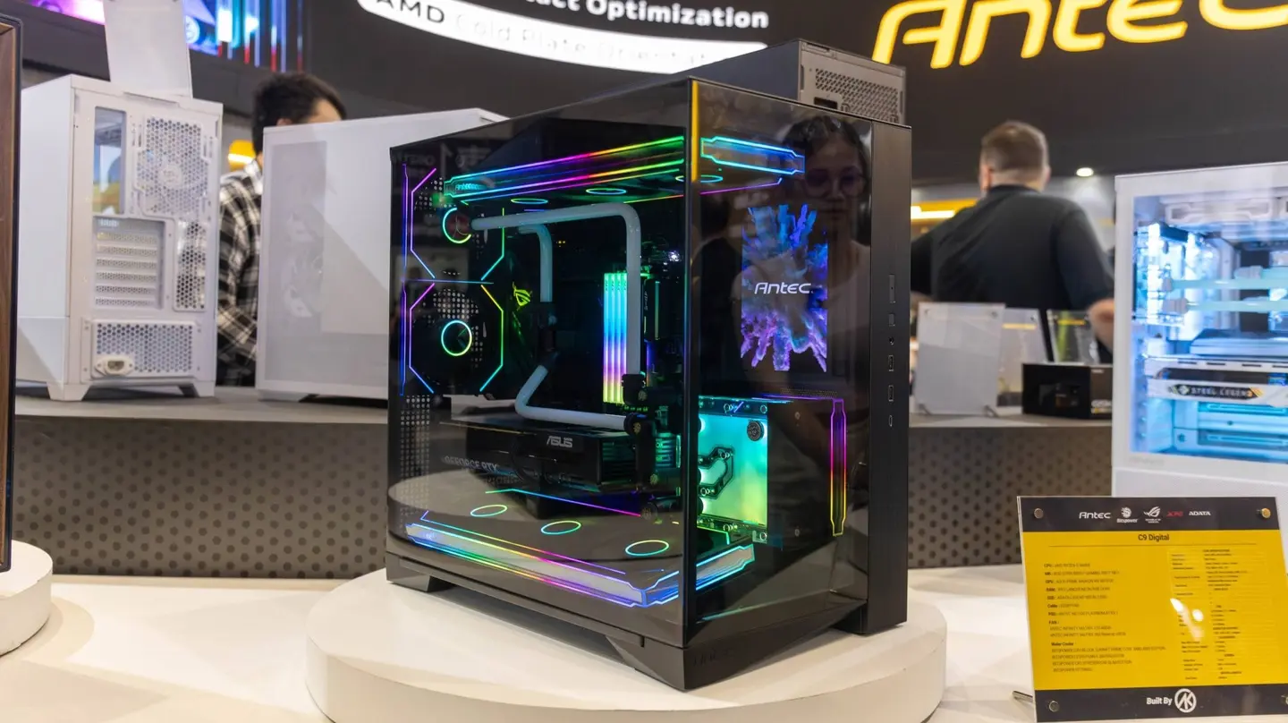 Antec FLUX PRO DIGITAL PC case with external display