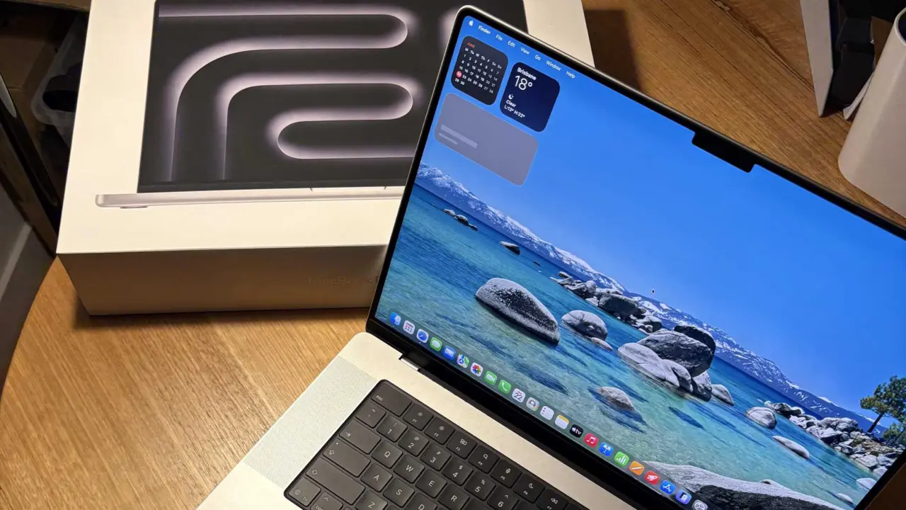 Apple Upgrades M2 Max MacBook Pro to M5 Max After Parts Shortage