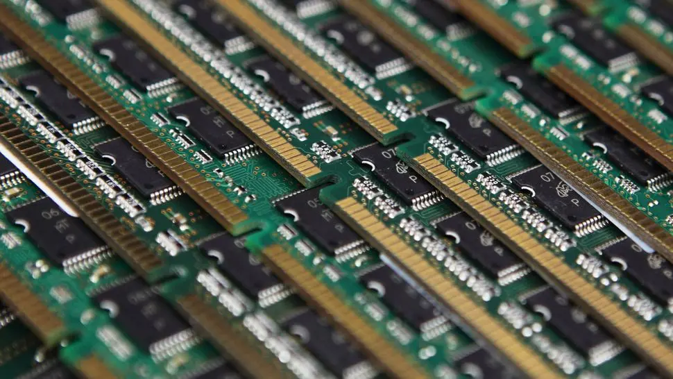 Gloway and KingBank DDR5 memory kits featuring domestic CXMT chips