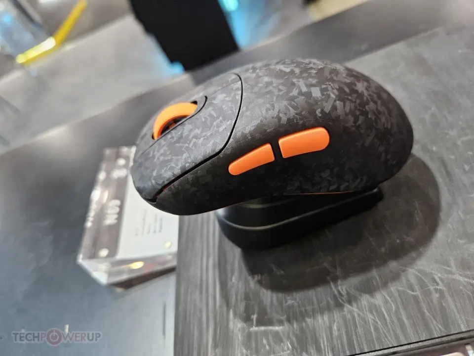 FLEsports N69 Mouse and T-Series Keyboards Feature Carbon Fiber at Computex 2026