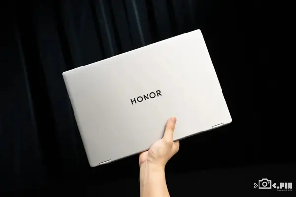 Honor MagicBook Pro 16 2026 laptop overview