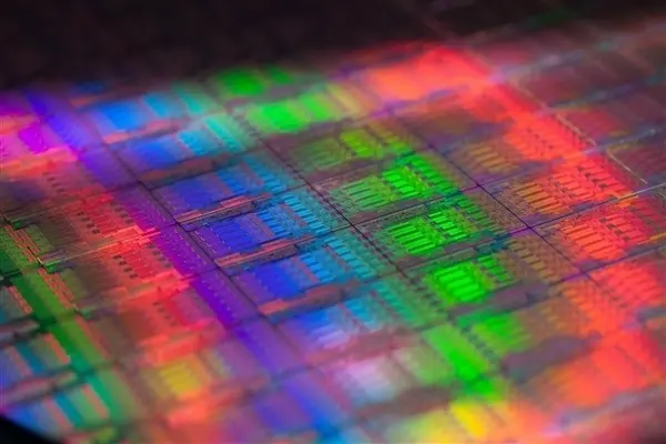 Intel 14A Process Hits 40% Yield, Targets 1.4nm Node Advantage