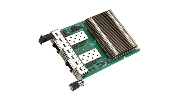 Intel Ethernet E835 network interface card hardware view