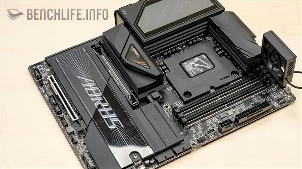 Leaked photo of Intel LGA 1954 socket showing dual lever design