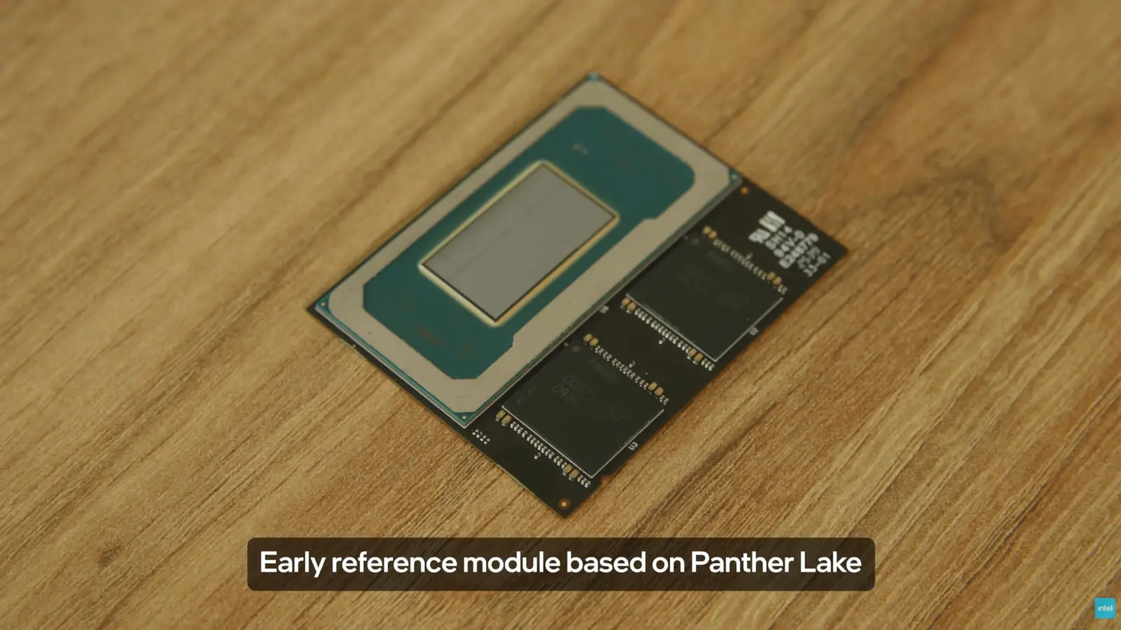 Intel Project Firefly Uses Phone Parts for Slim 12.9mm Laptop Chassis