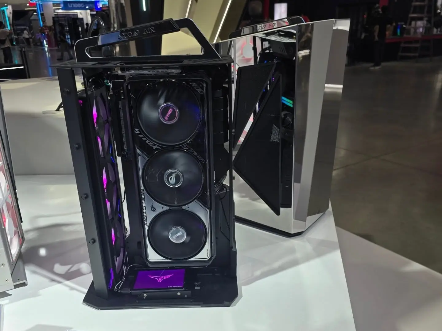 InWin new PC cases at COMPUTEX 2025