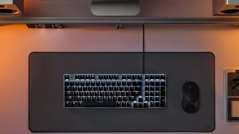 Logitech K828 wired backlit mechanical keyboard