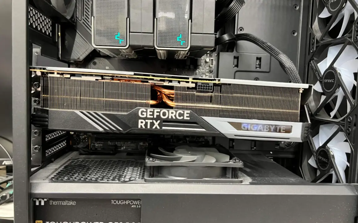 PC One Warns Heavy GPUs May Sag Without Support Brackets