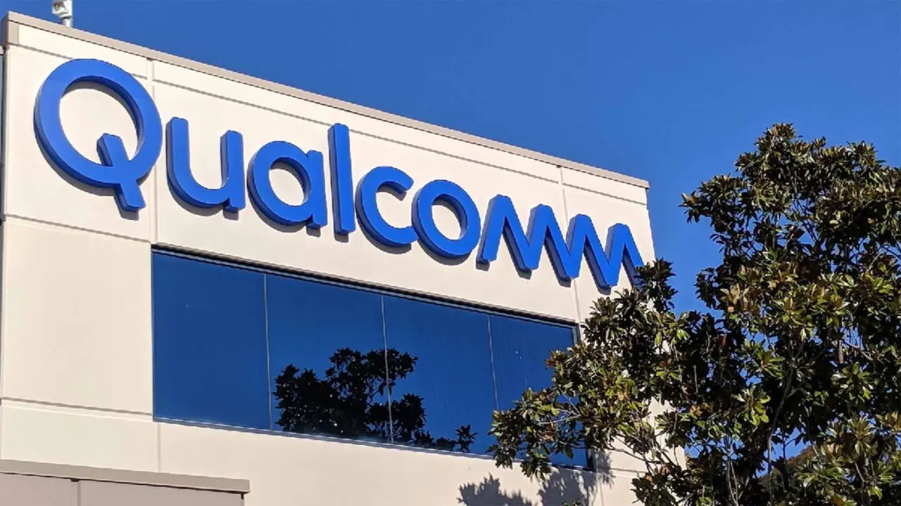 Qualcomm AI200 Chips Offer 768GB Memory for AWS Inference Cost Cuts