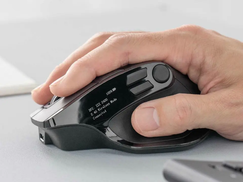 Sanwa Supply 400-MAWB234 Mouse Launches With LCD Status Display