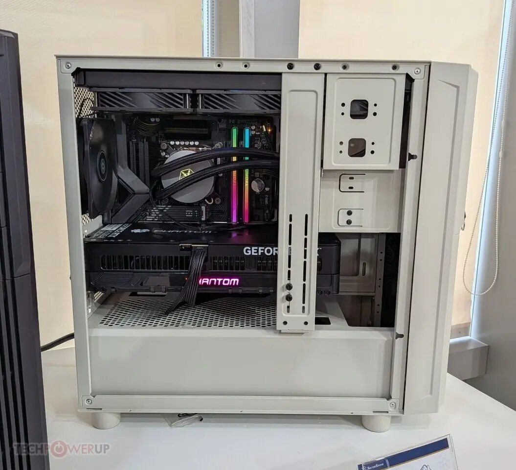 SilverStone RM62-G04 server platform with six front intake fans
