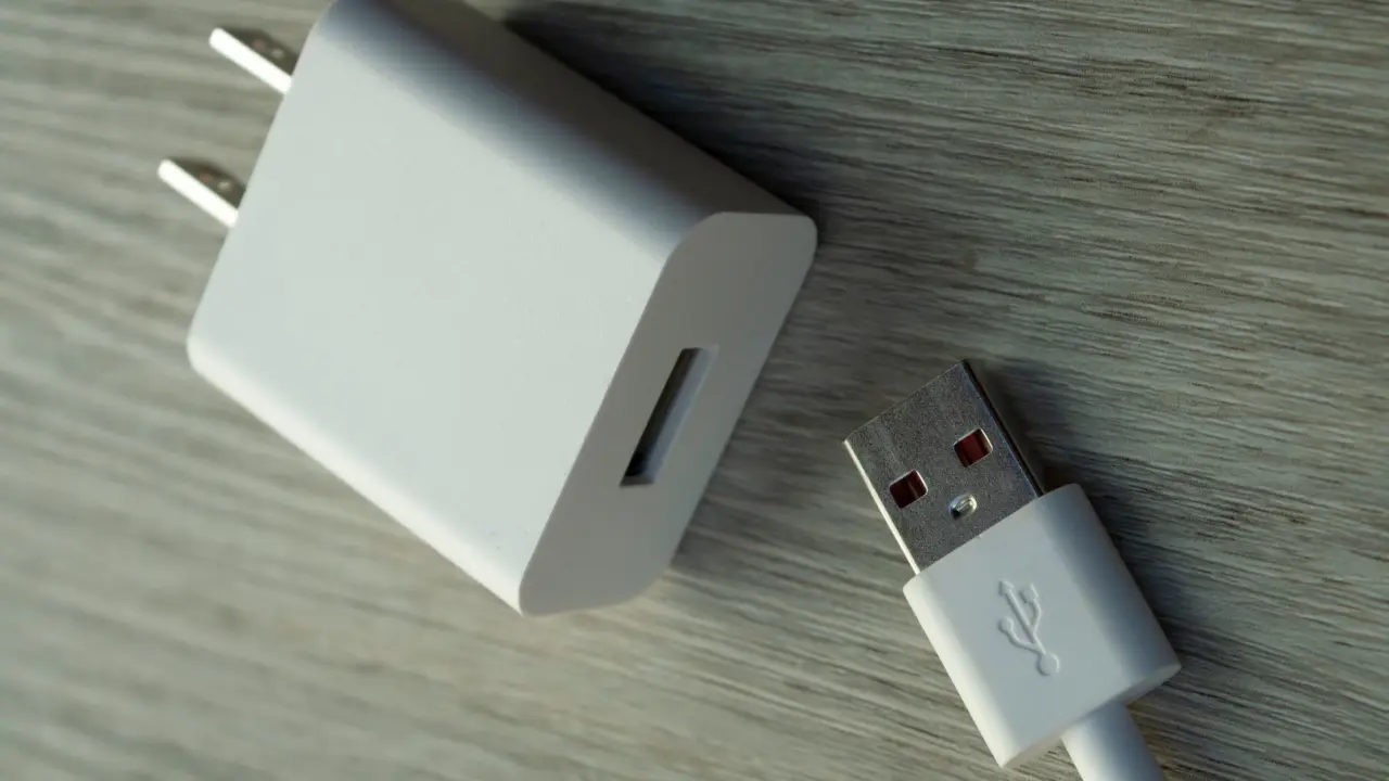 UK Watchdog Warns of Lethal Fake USB Phone Chargers on Amazon and eBay