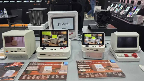 Wokyis G7 Retro Mac Dock Features NES-Inspired Design and Built-in Display